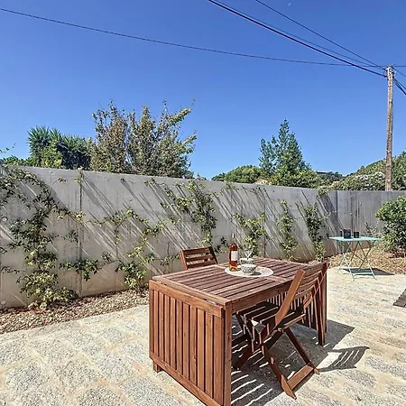 Contemporary With Pool In Trinite Dom wakacyjny