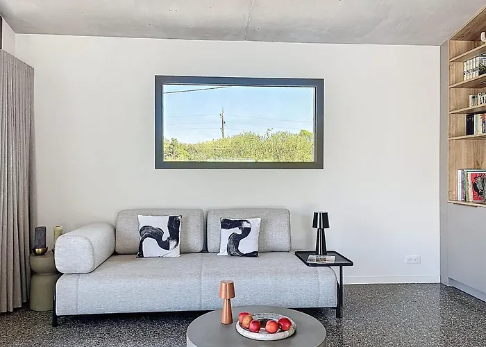 Casa de Férias Contemporary With Pool In Trinite